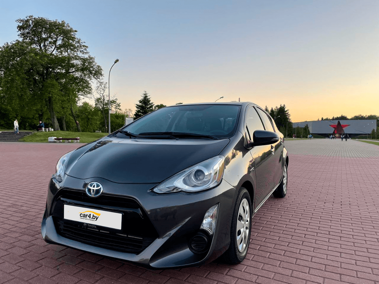 Toyota Prius C 2016